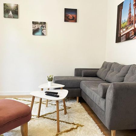 Appartamento Au Bord De L'Eure - Free Parking Chartres Esterno foto