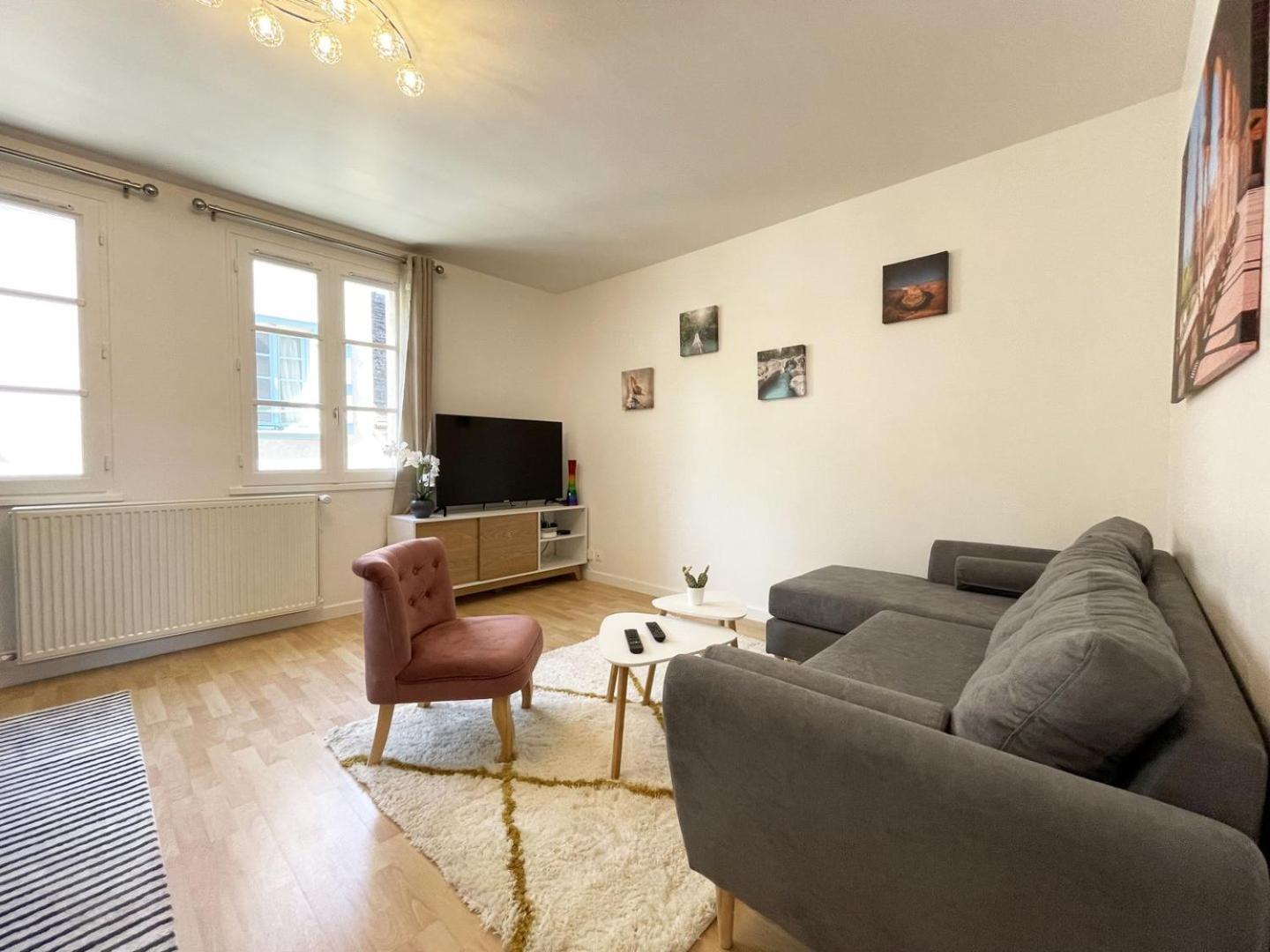 Appartamento Au Bord De L'Eure - Free Parking Chartres Esterno foto
